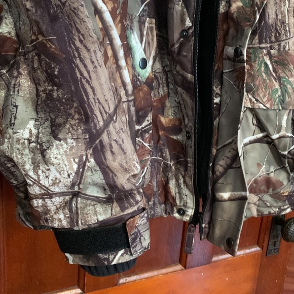 Realtree parka - Picture 9 of 10